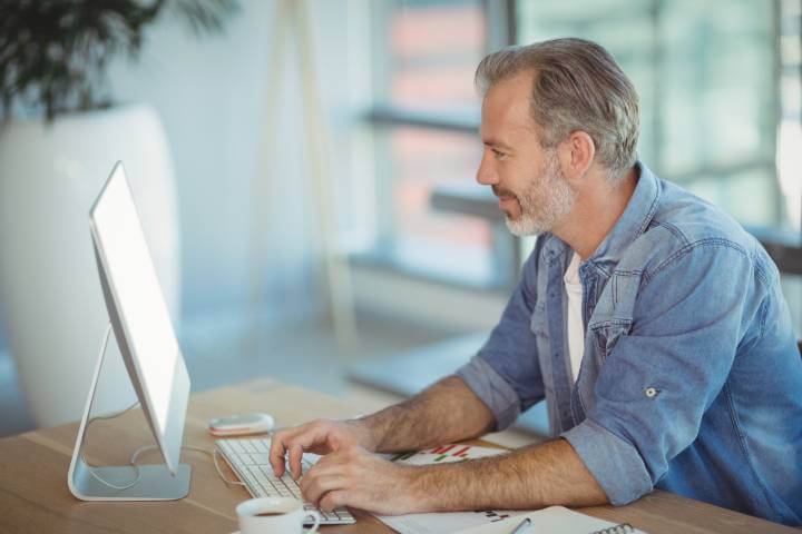 man taking training needs analysis assessment