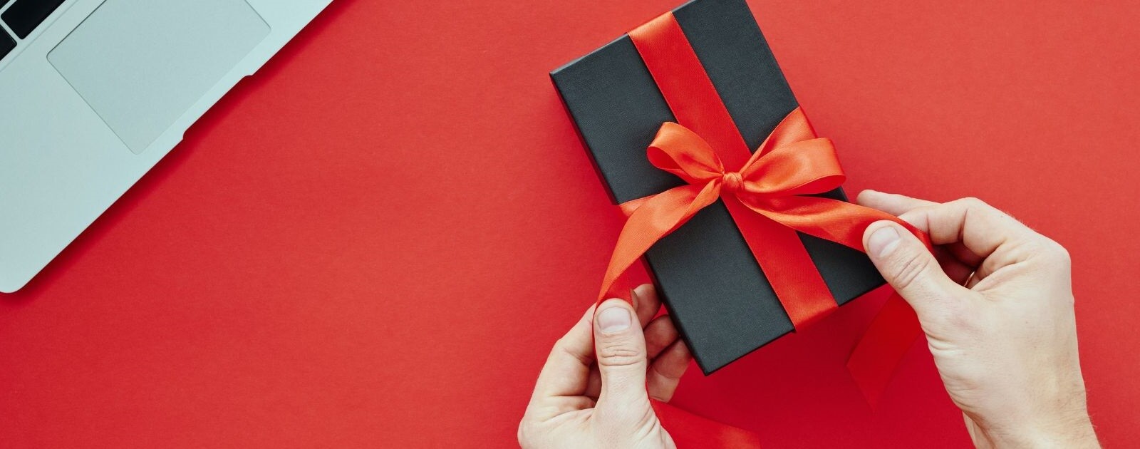 Corporate Gift Ideas to Wow Your Clients and Staff