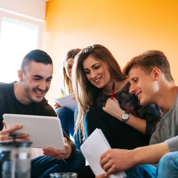 employees learning together